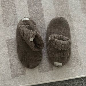 Smartwool slippers size small, never worn